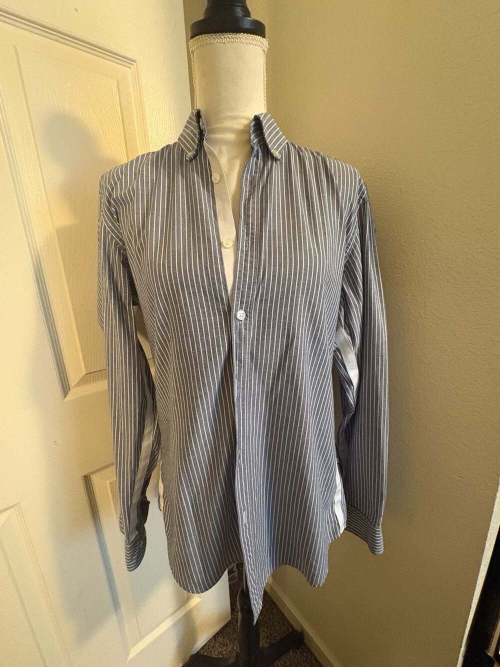 BOSS Women’s Striped Long Sleeve Button-Down Shirt